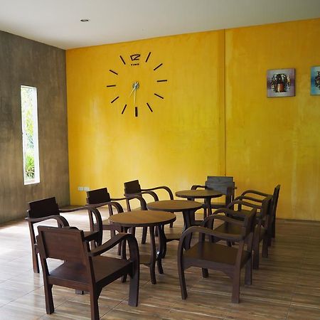 Rimmueng Resort Phanom Sarakham Exterior foto